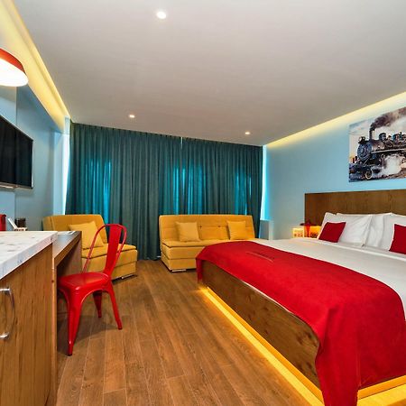 Taksim Istanbul Nis Hotel - Istiklal Street Екстериор снимка