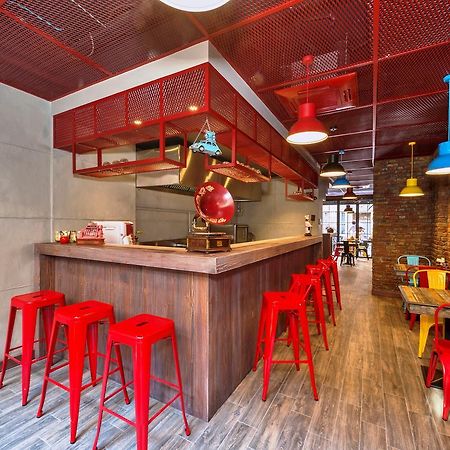 Taksim Istanbul Nis Hotel - Istiklal Street Екстериор снимка