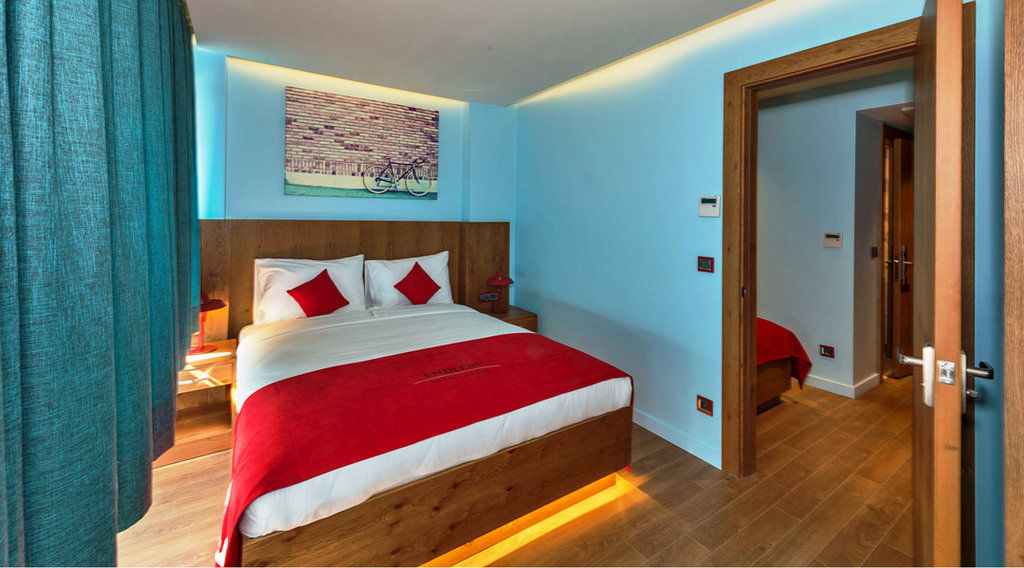 Taksim Istanbul Nis Hotel - Istiklal Street Екстериор снимка
