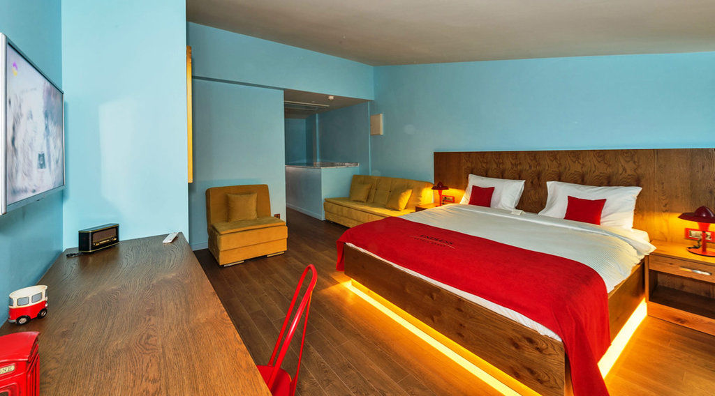 Taksim Istanbul Nis Hotel - Istiklal Street Екстериор снимка