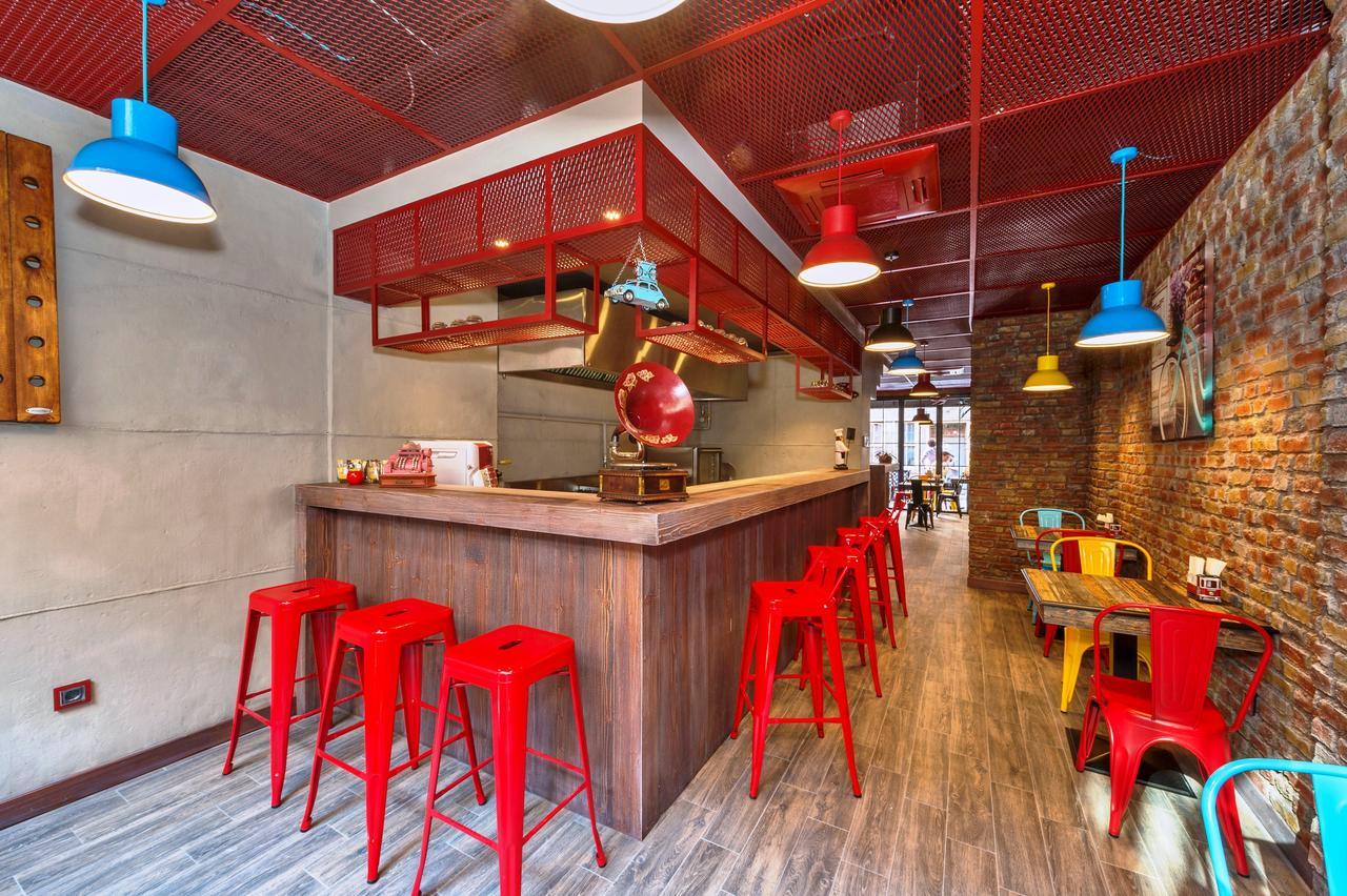 Taksim Istanbul Nis Hotel - Istiklal Street Екстериор снимка