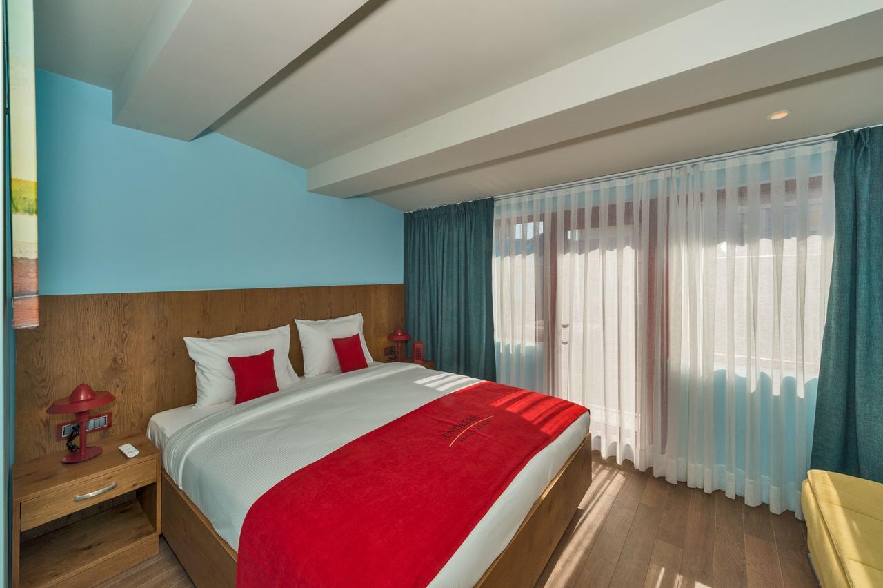Taksim Istanbul Nis Hotel - Istiklal Street Екстериор снимка