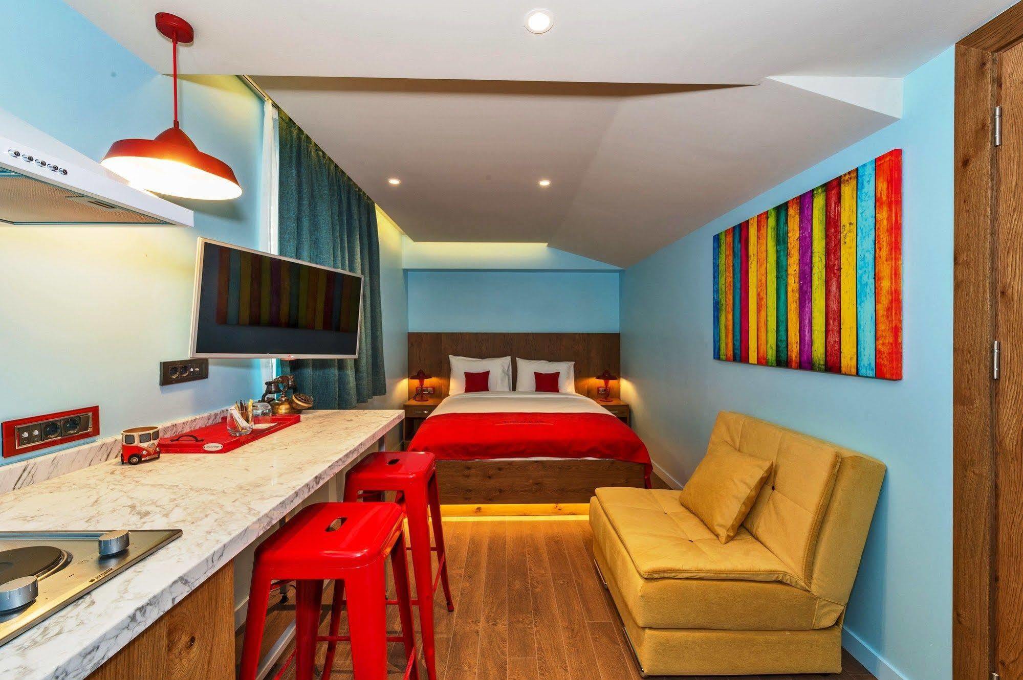 Taksim Istanbul Nis Hotel - Istiklal Street Екстериор снимка